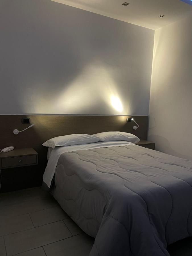 Hotel Cristian Giugliano In Campania Εξωτερικό φωτογραφία